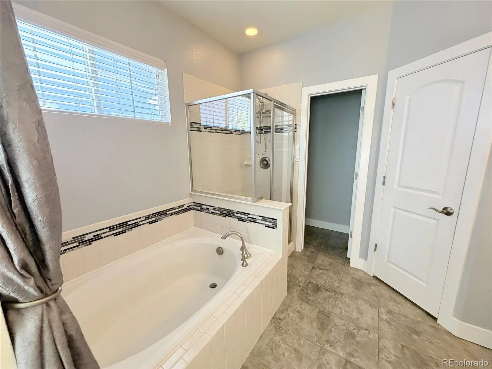 6364 S Harvest Street Aurora CO 80016 MLS #REC4347233 06162026150839 1600 18