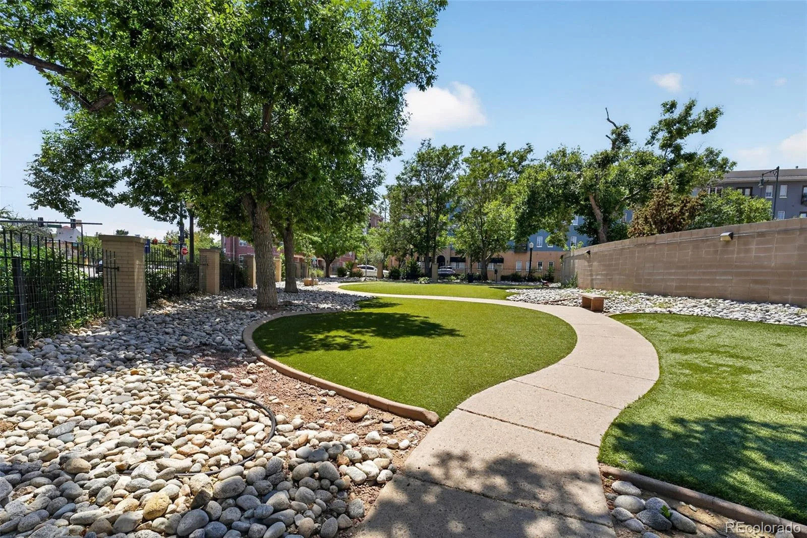 100 Park Avenue #1703 Denver CO 80205 | MLS #REC4348732 09032026232326 1600 24