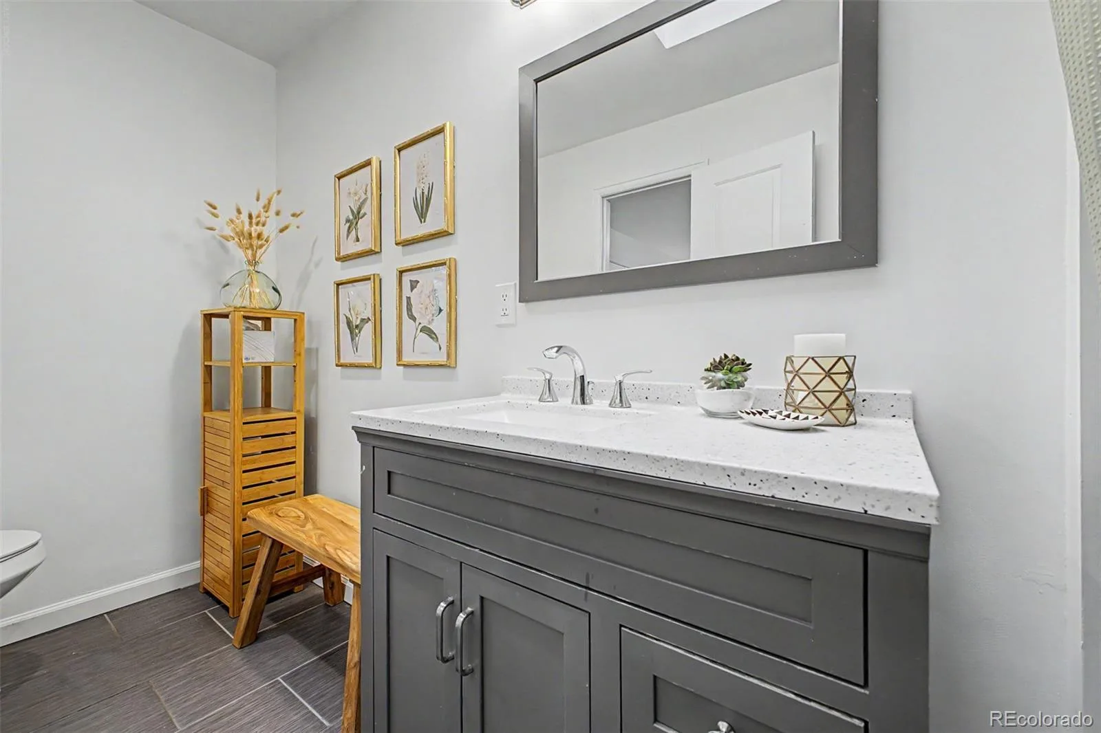 3076 S Holly Place Denver CO 80222 | MLS #REC4351515 08052026221544 1600 14
