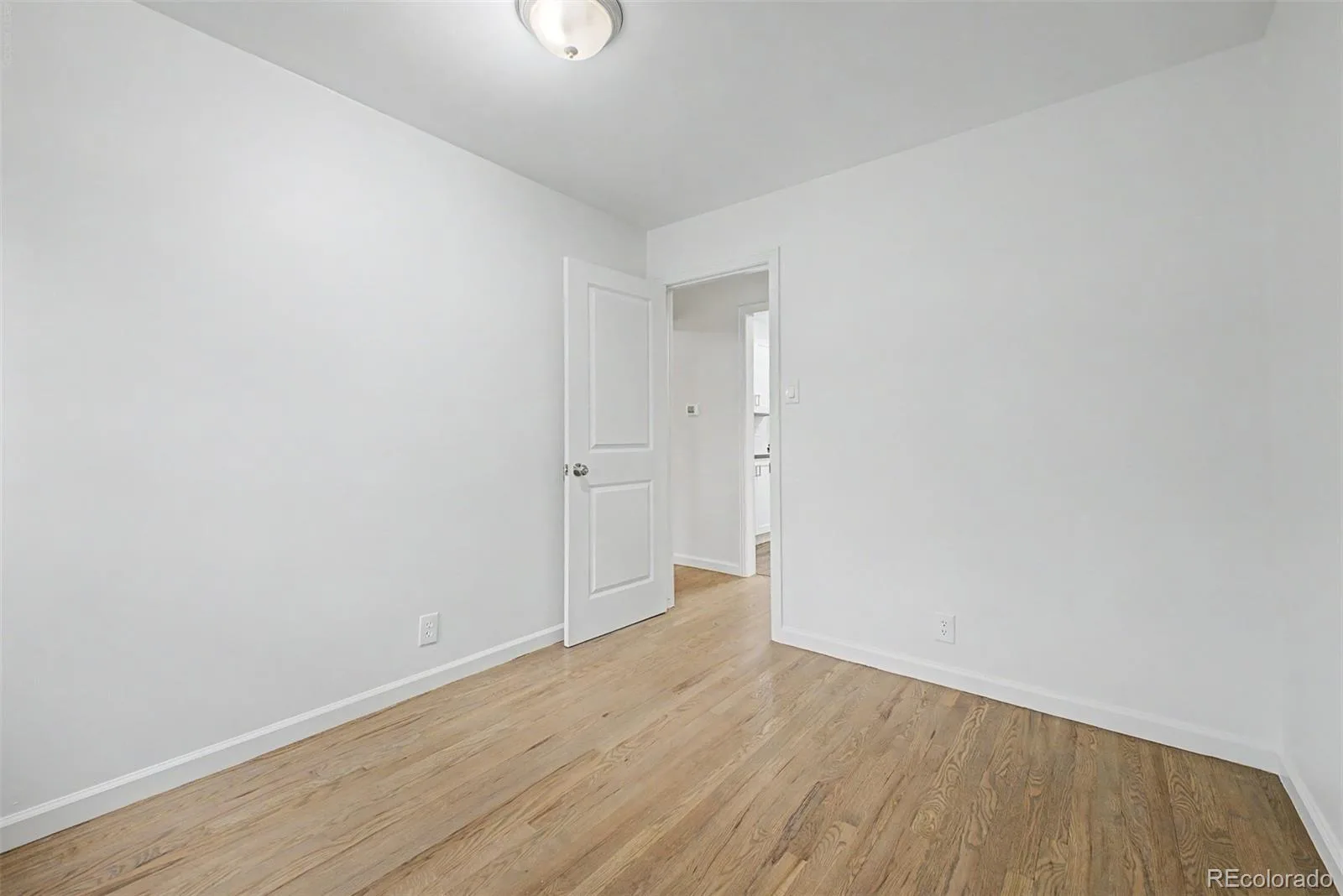 3076 S Holly Place Denver CO 80222 | MLS #REC4351515 08052026221544 1600 18
