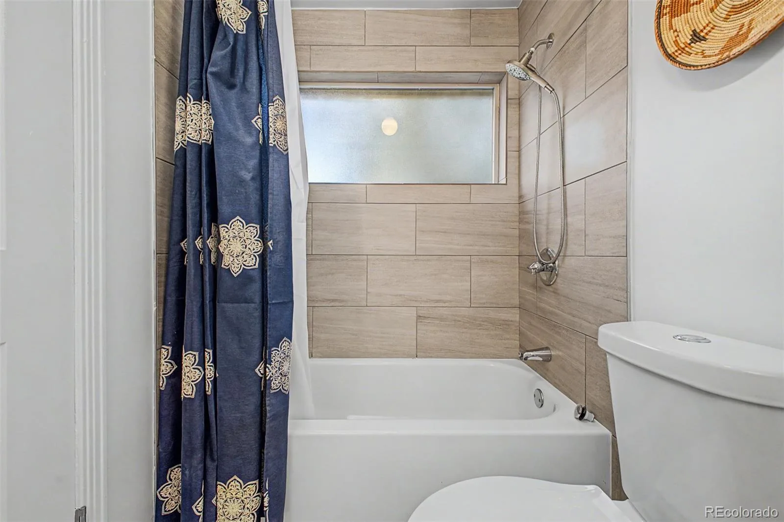 3076 S Holly Place Denver CO 80222 | MLS #REC4351515 08052026221544 1600 20