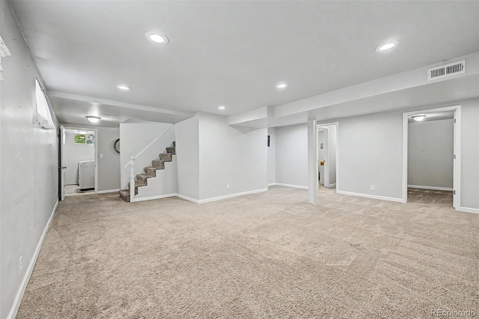 3076 S Holly Place Denver CO 80222 | MLS #REC4351515 08052026221544 1600 24