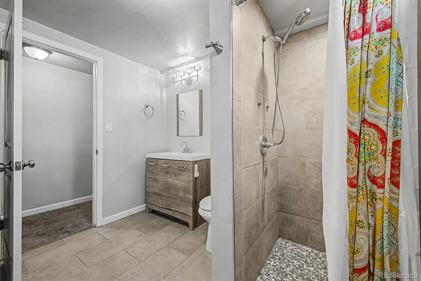 3076 S Holly Place Denver CO 80222 | MLS #REC4351515 08052026221544 1600 27