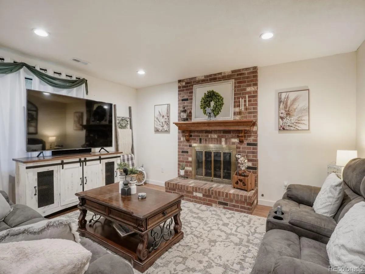 8883 W Quarto Avenue Littleton CO 80128 MLS #REC4352861 05202026222355 1200 13