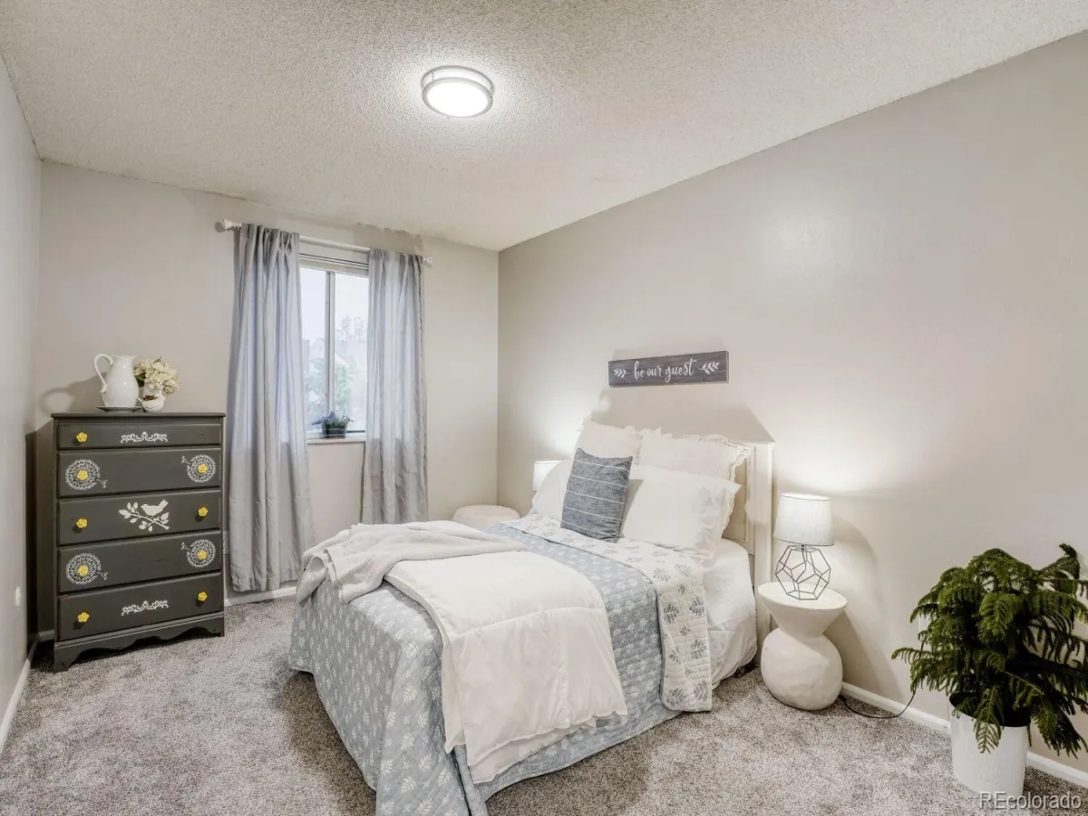 8883 W Quarto Avenue Littleton CO 80128 MLS #REC4352861 05202026222355 1200 19
