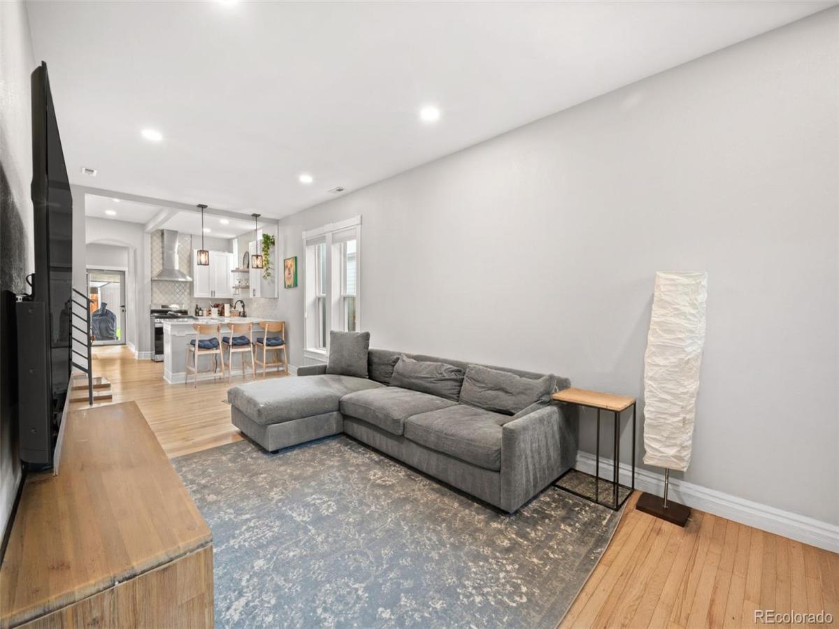 3233 N Marion Street Denver CO 80205 | MLS #REC4353307 MLS #REC4353307 image #0