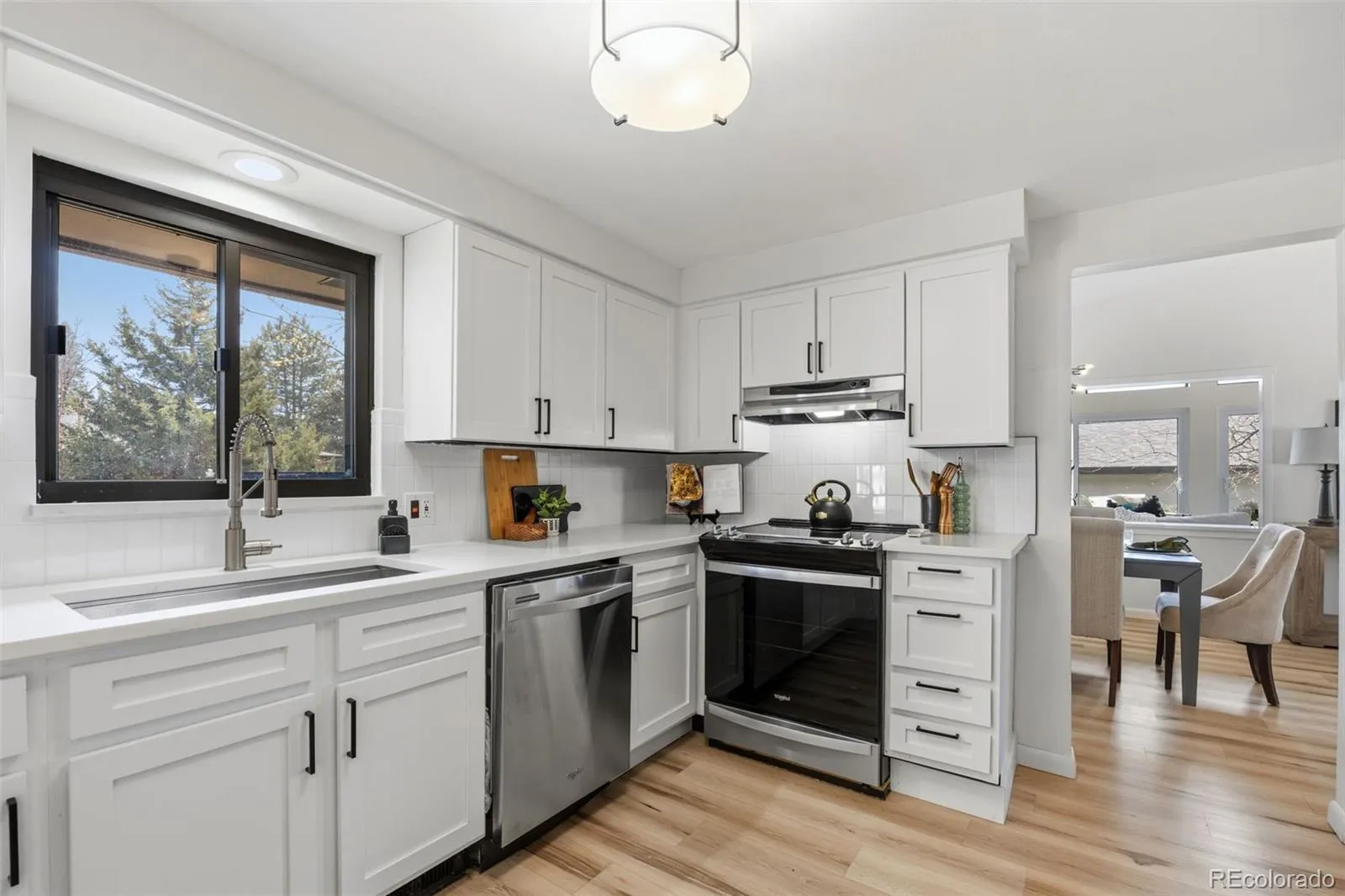 04102026215524 1600 10