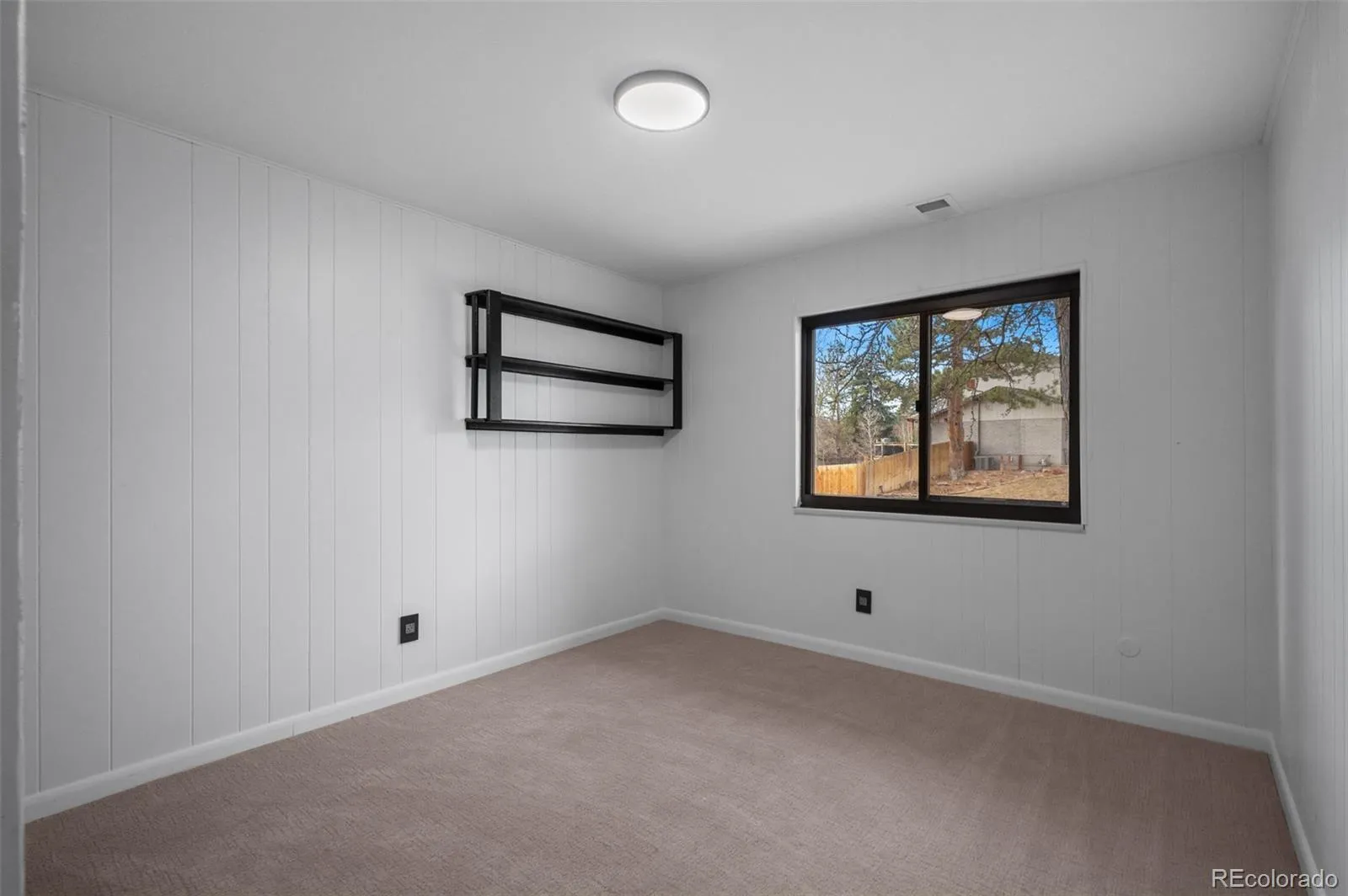 04102026215524 1600 24