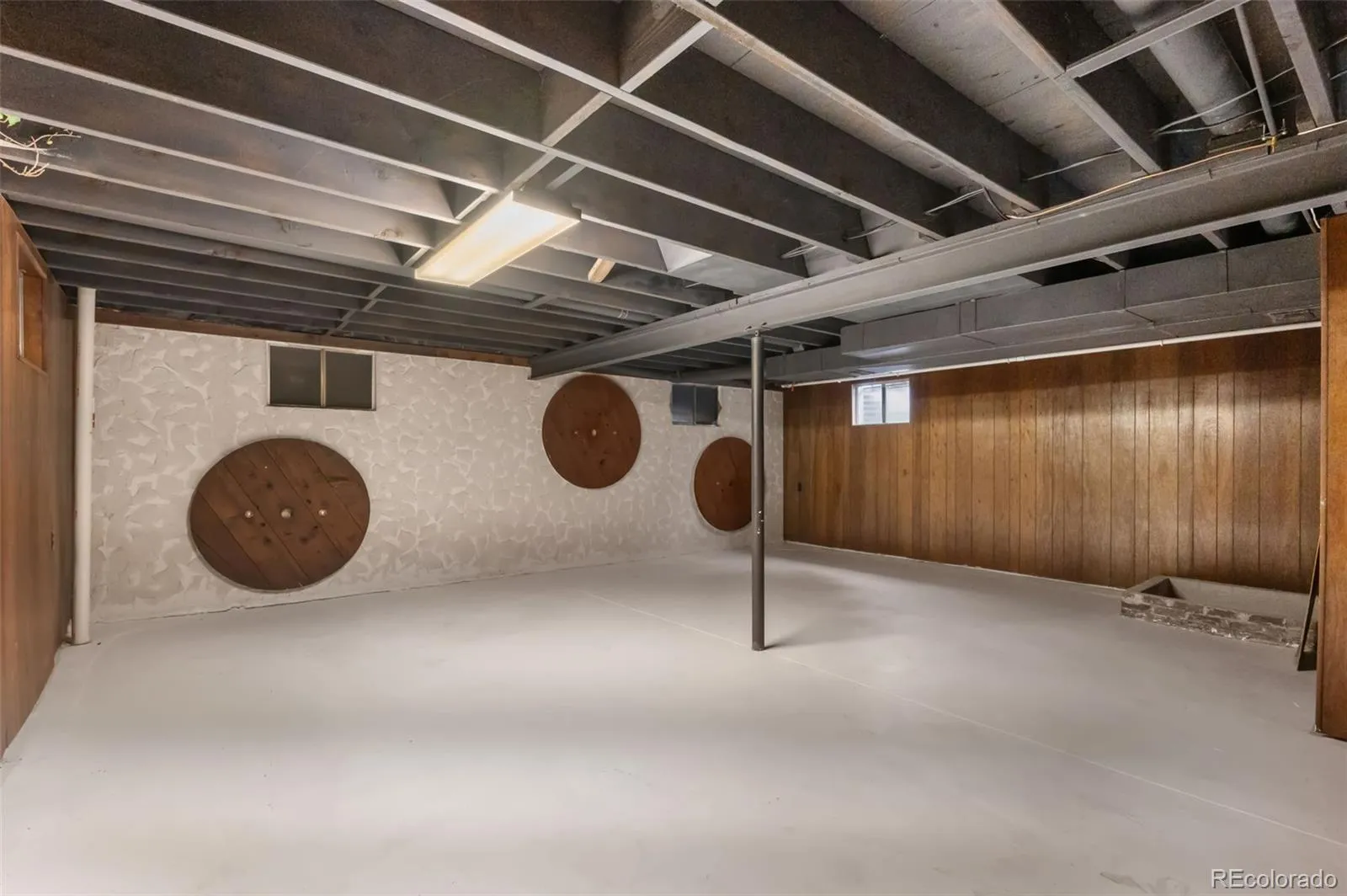 04102026215524 1600 27