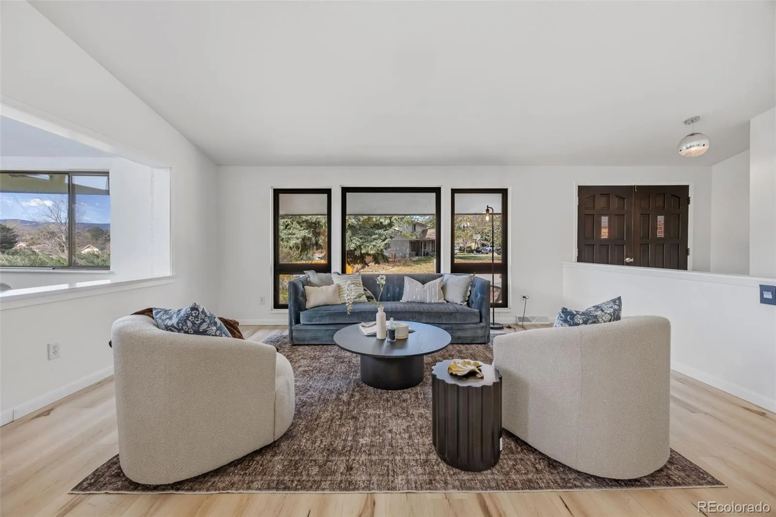 04102026215524 1600 3