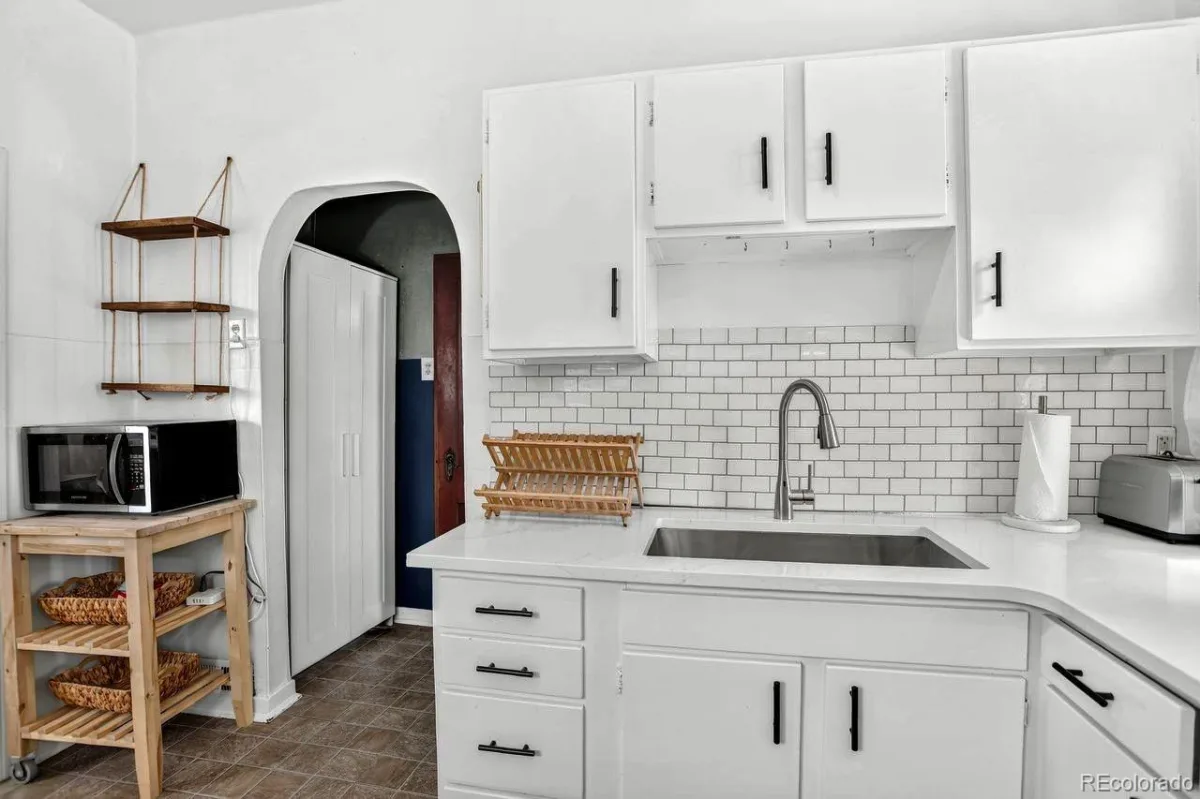 4644 High Street Denver CO 80216 | MLS #REC4354382 07022026141929 1200 8