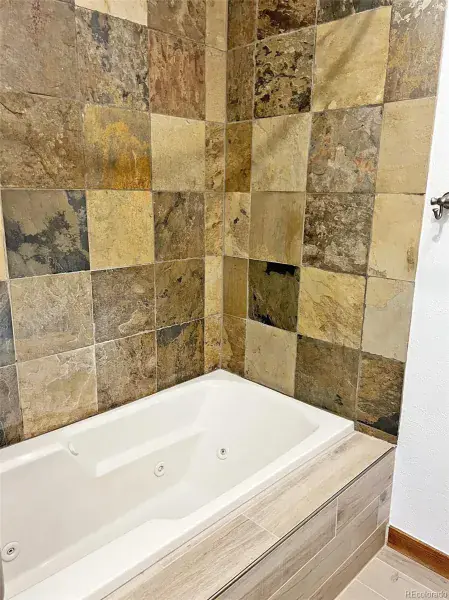 01082026022053 800 15