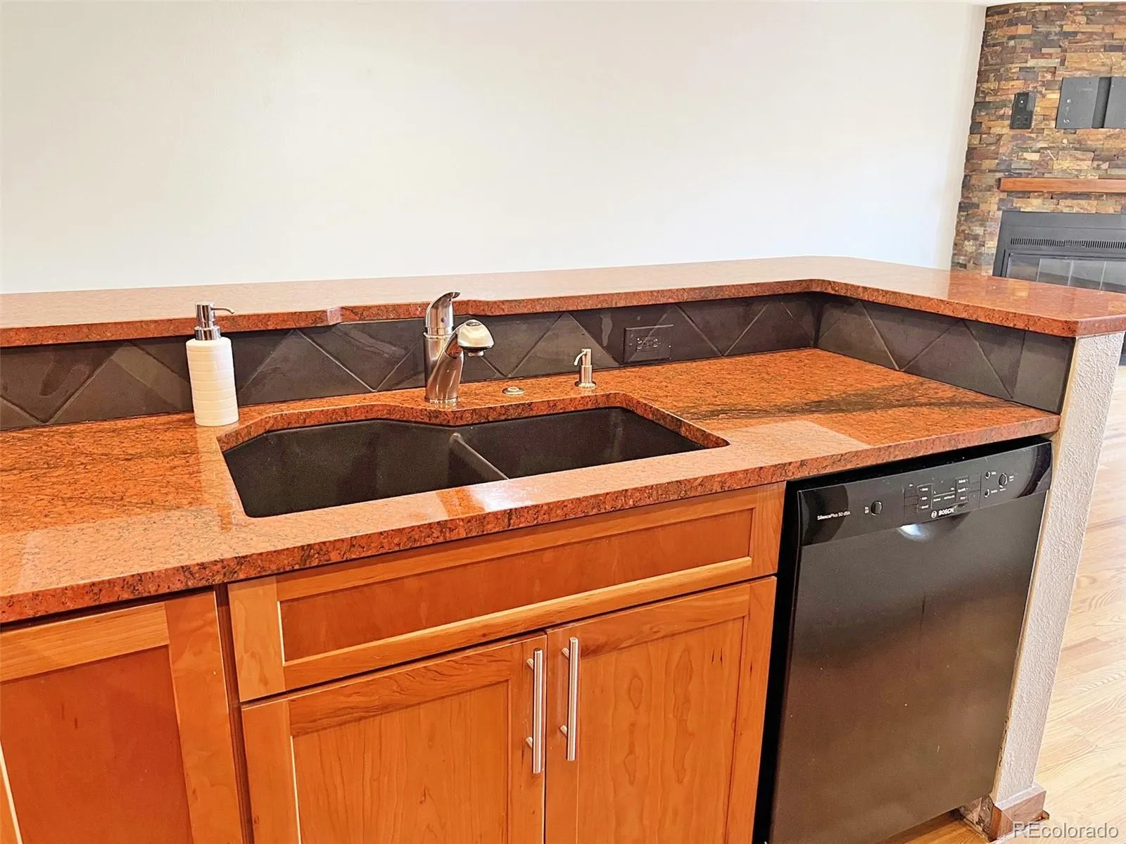 611 E 7th Avenue Denver CO 80203 MLS #REC4354734 05062026010634 1600 9