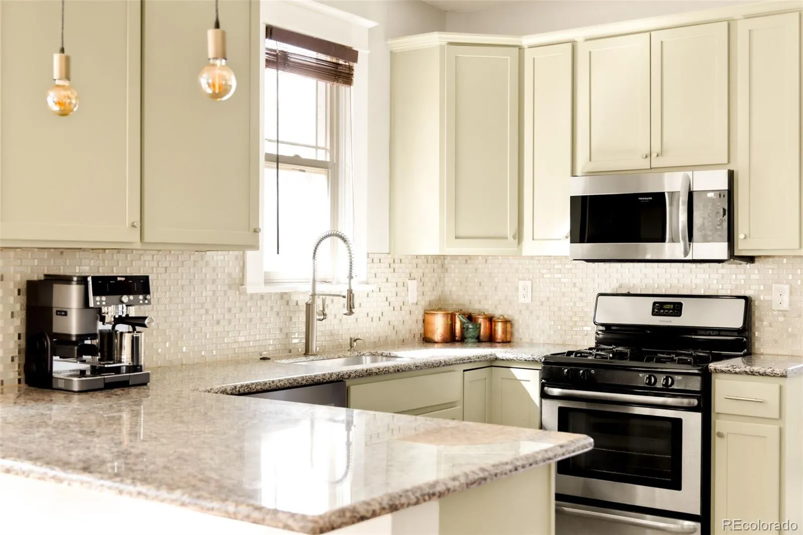 04172026172236 1600 18