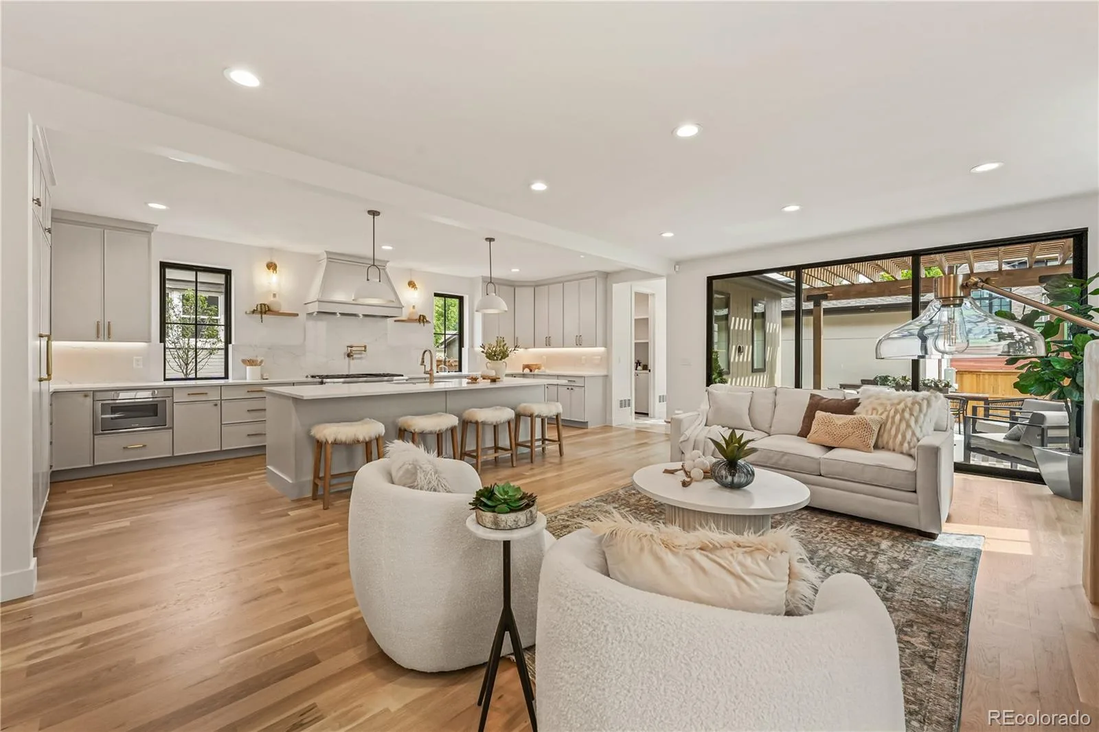 678 S Vine Street Denver CO 80209 | MLS #REC4358480 09232026065610 1600 12