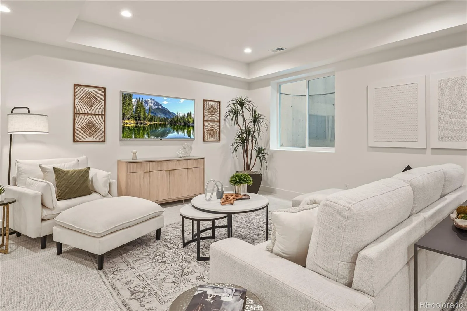 678 S Vine Street Denver CO 80209 | MLS #REC4358480 09232026065610 1600 30