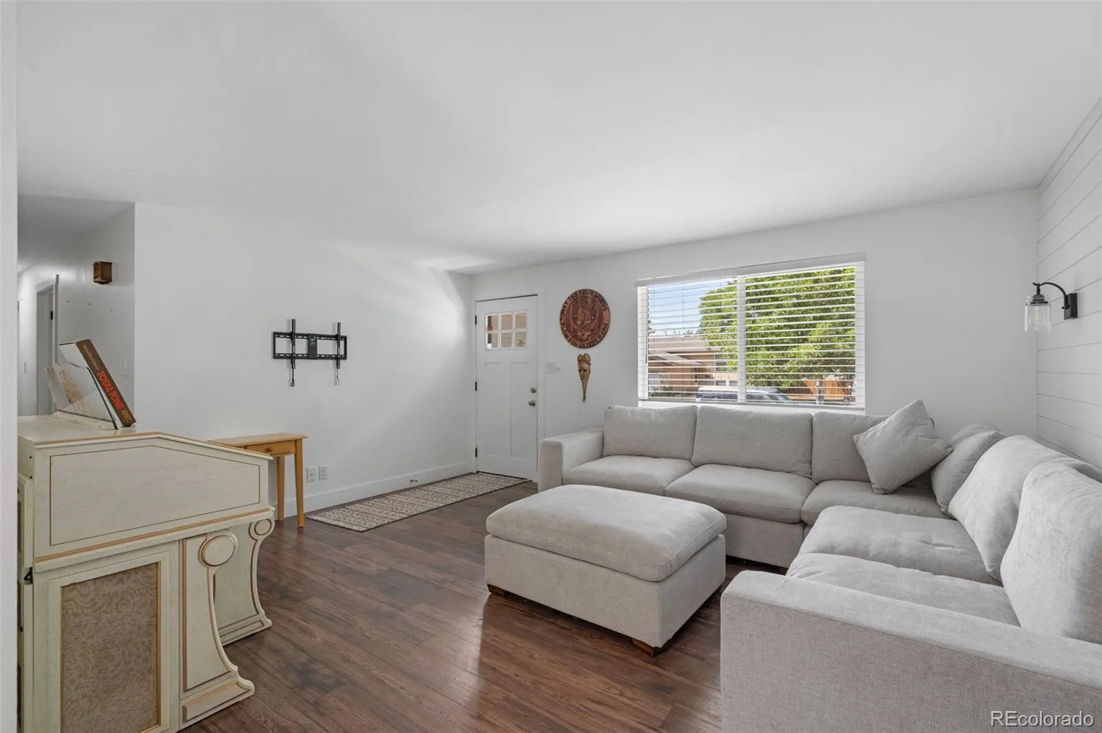 4234 W Radcliff Avenue Denver CO 80236 | MLS #REC4360702 09232026065627 1600 8