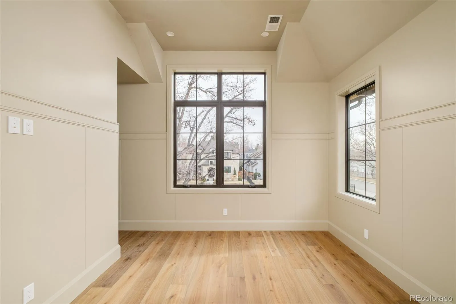 2485 S Madison Street Denver CO 80210 MLS #REC4361210 05092026173149 1600 37