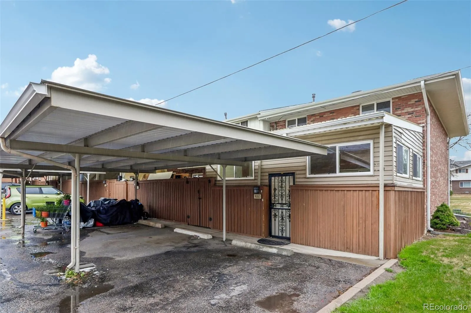 9183 E Oxford Drive Denver CO 80237 MLS #REC4362280 05092026024452 1600 32