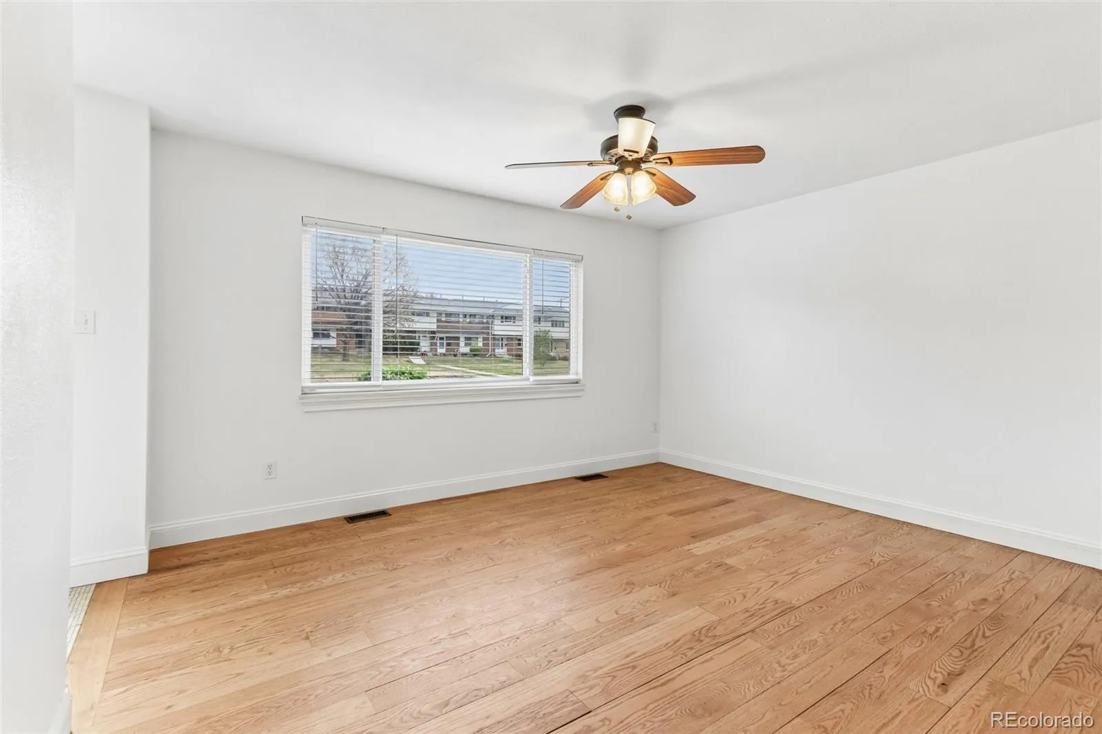 9183 E Oxford Drive Denver CO 80237 MLS #REC4362280 05092026024452 1600 6