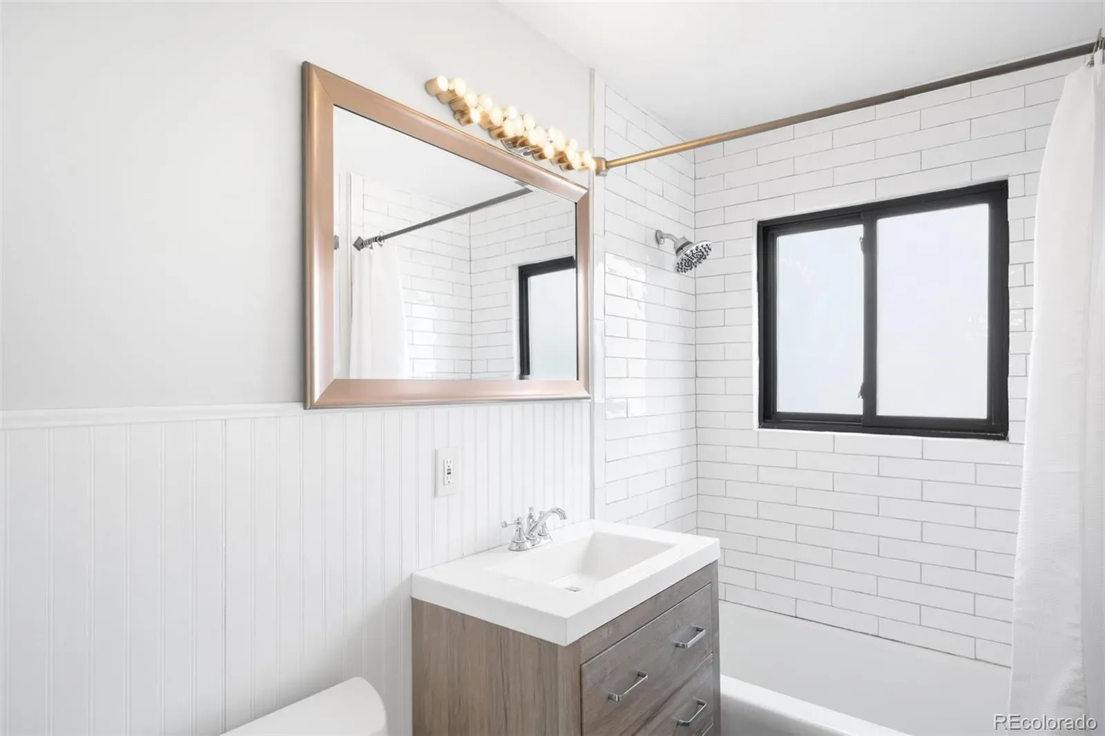 03262026230105 1600 15