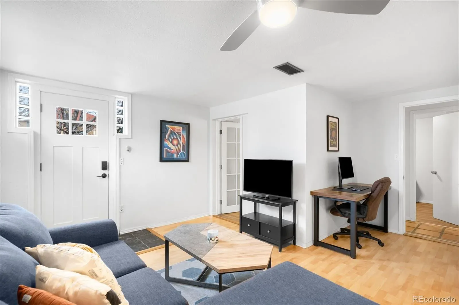 03262026230105 1600 21