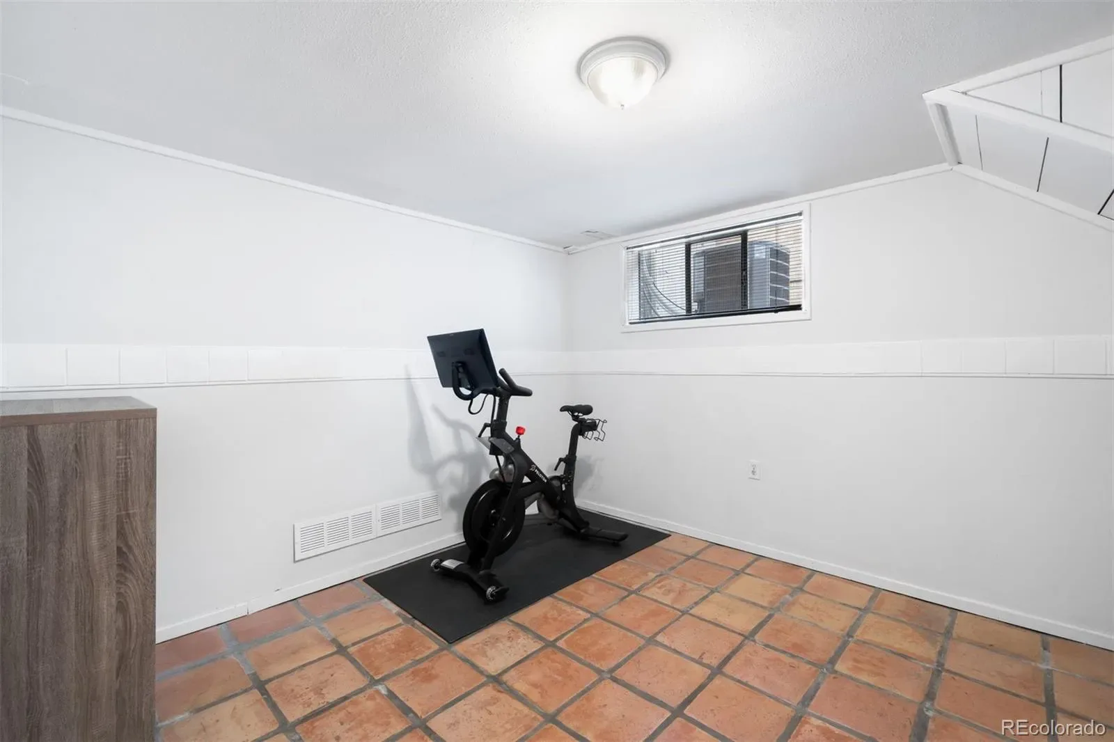 03262026230105 1600 26