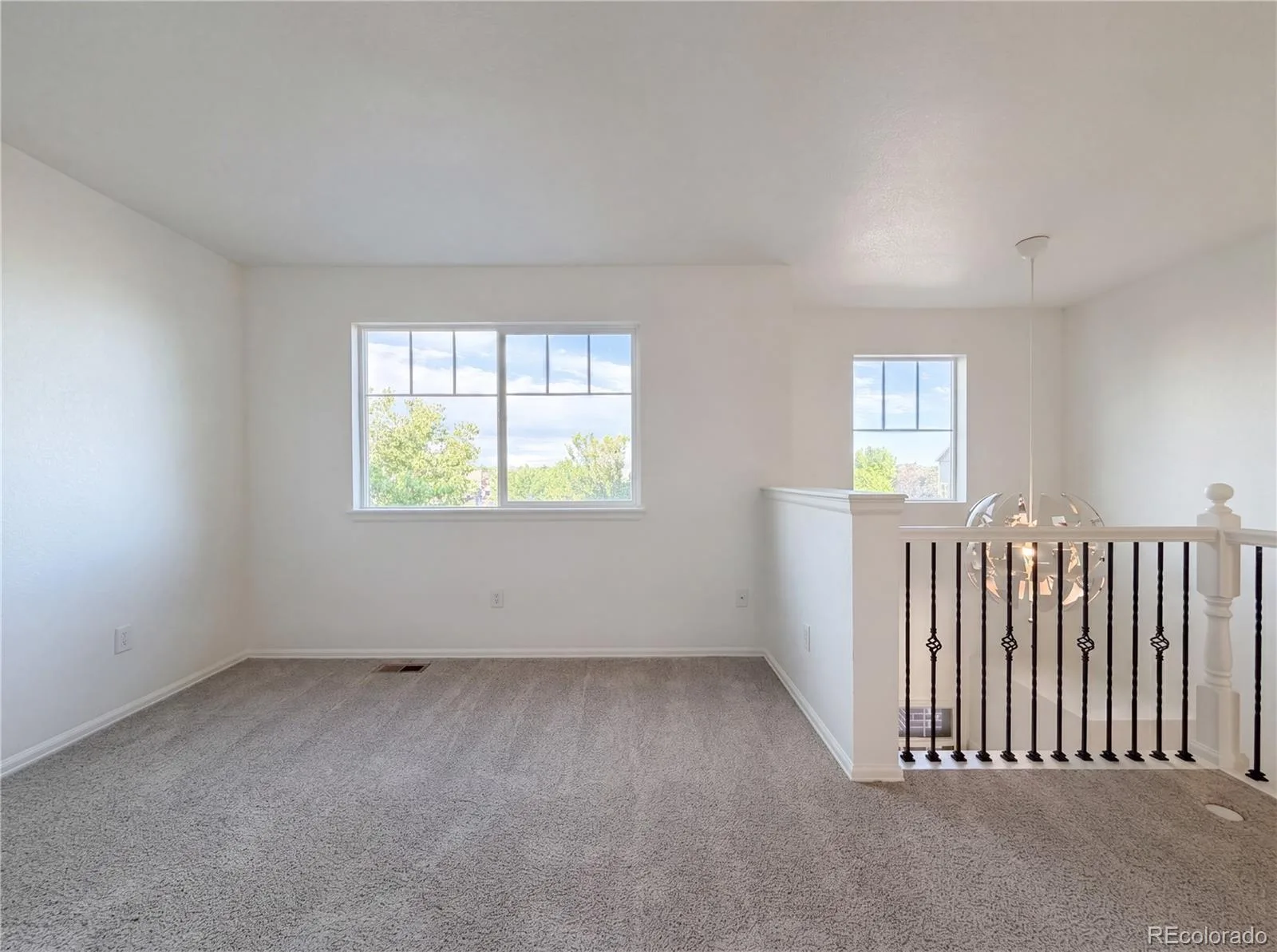 8585 Raspberry Drive Longmont CO 80504 | MLS #REC4366822 06012026225843 1600 22