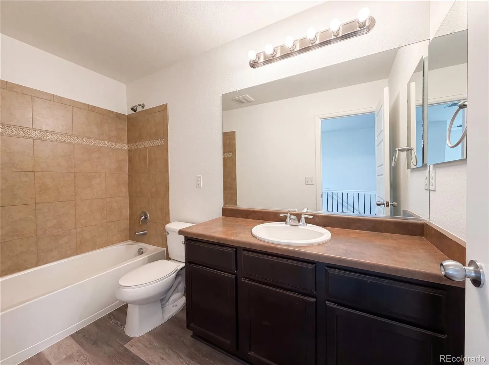 8585 Raspberry Drive Longmont CO 80504 | MLS #REC4366822 06012026225843 1600 26