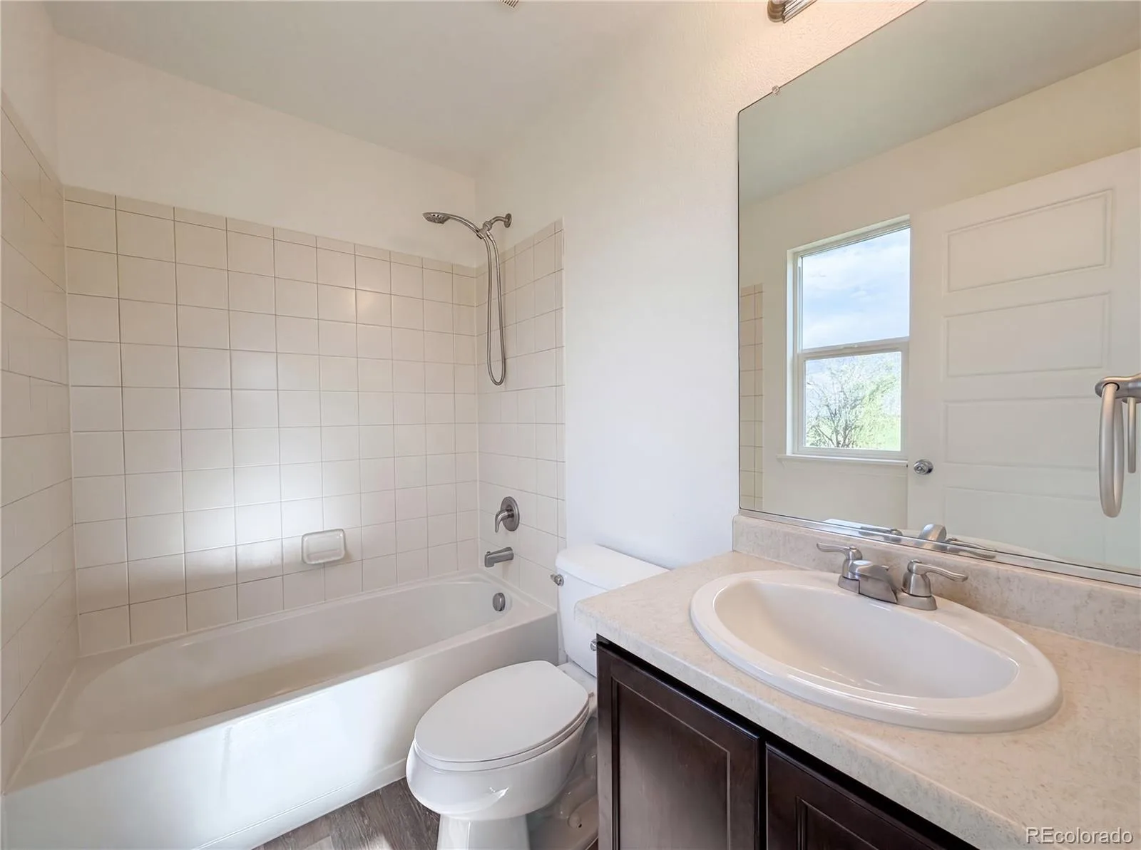 8585 Raspberry Drive Longmont CO 80504 | MLS #REC4366822 06012026225843 1600 27