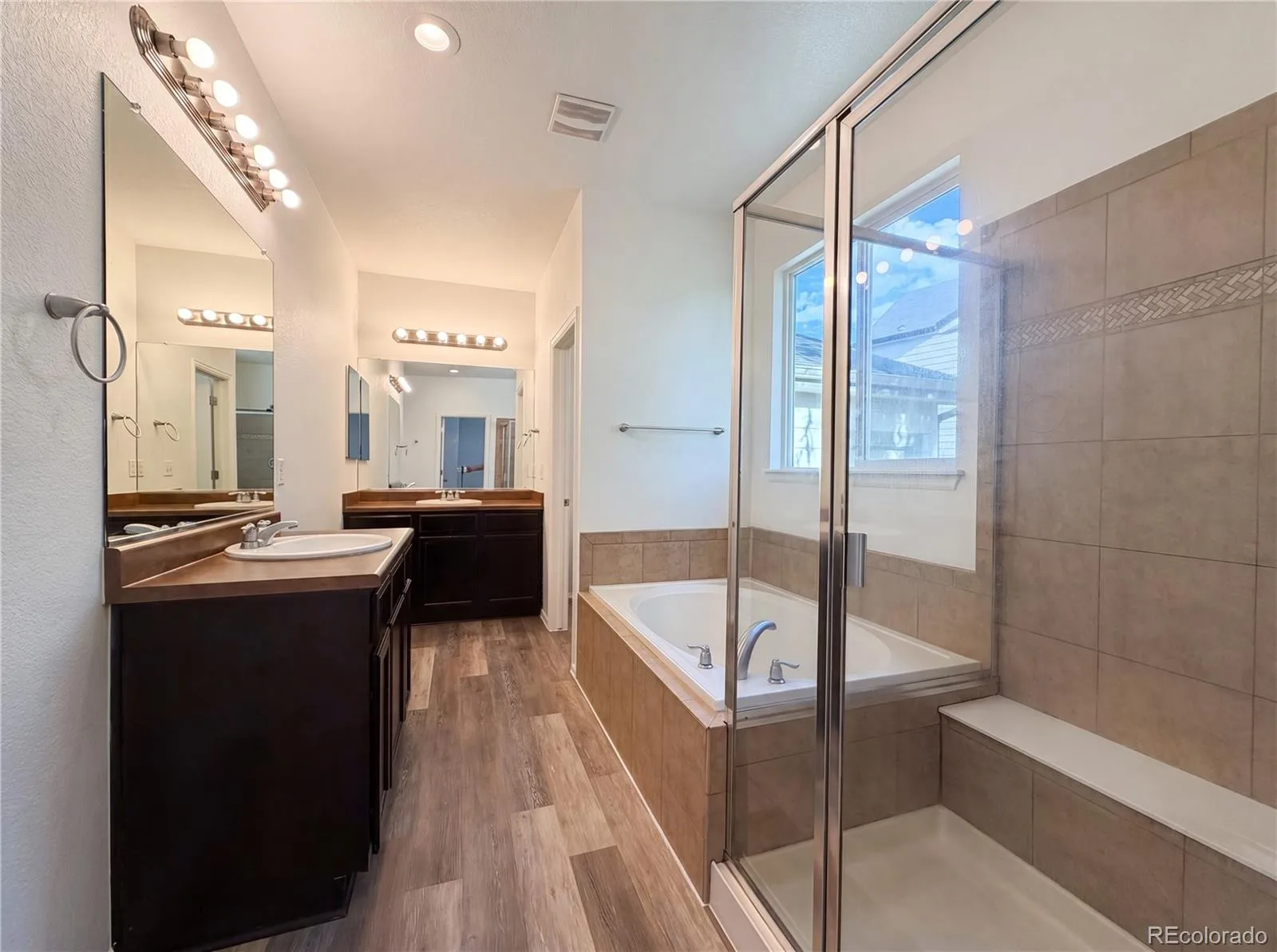 8585 Raspberry Drive Longmont CO 80504 | MLS #REC4366822 06012026225843 1600 33