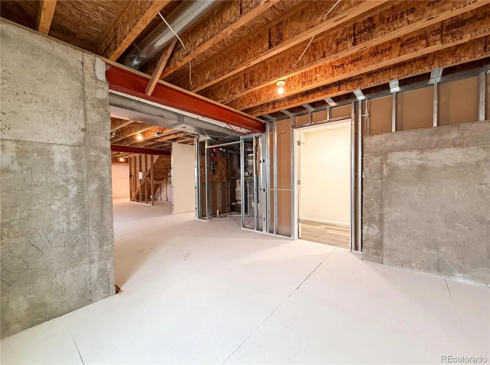 8585 Raspberry Drive Longmont CO 80504 | MLS #REC4366822 06012026225843 1600 41