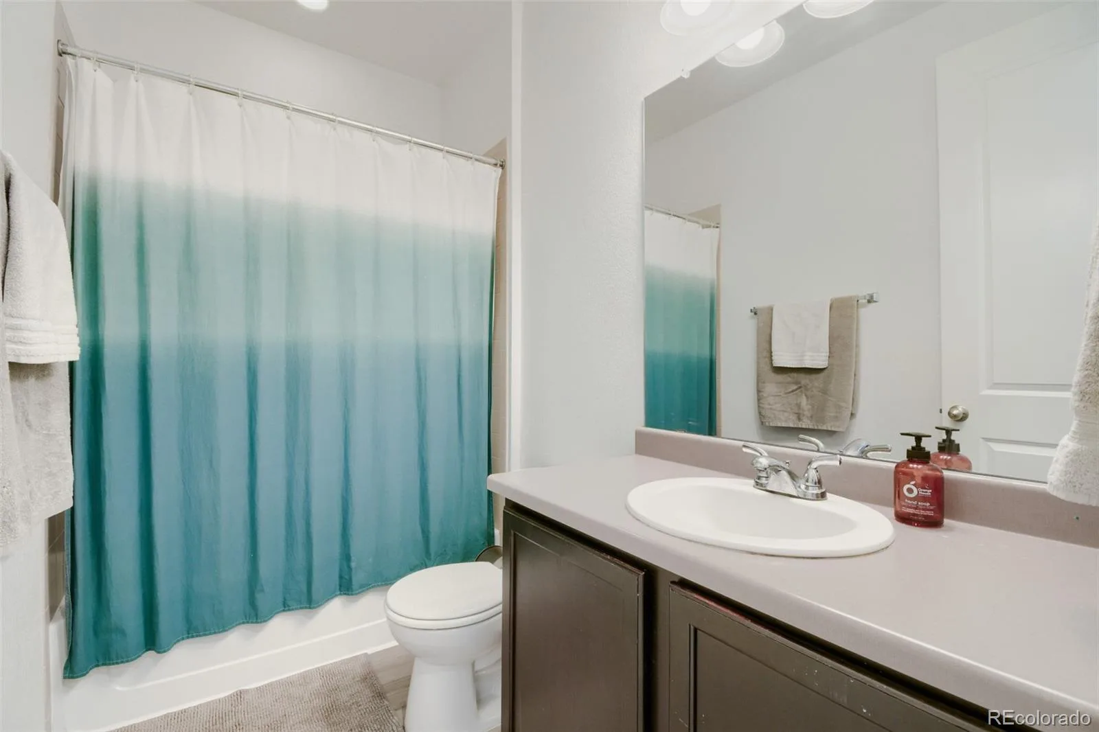 230 S Langdale Court Aurora CO 80018 | MLS #REC4368680 07242026182756 1600 16