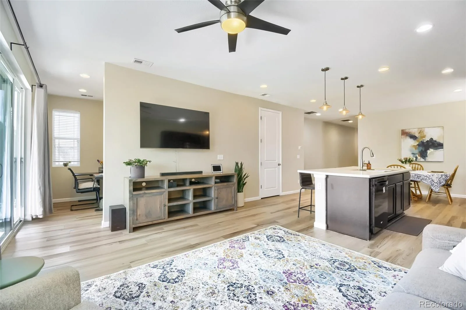 230 S Langdale Court Aurora CO 80018 | MLS #REC4368680 07242026182756 1600 4