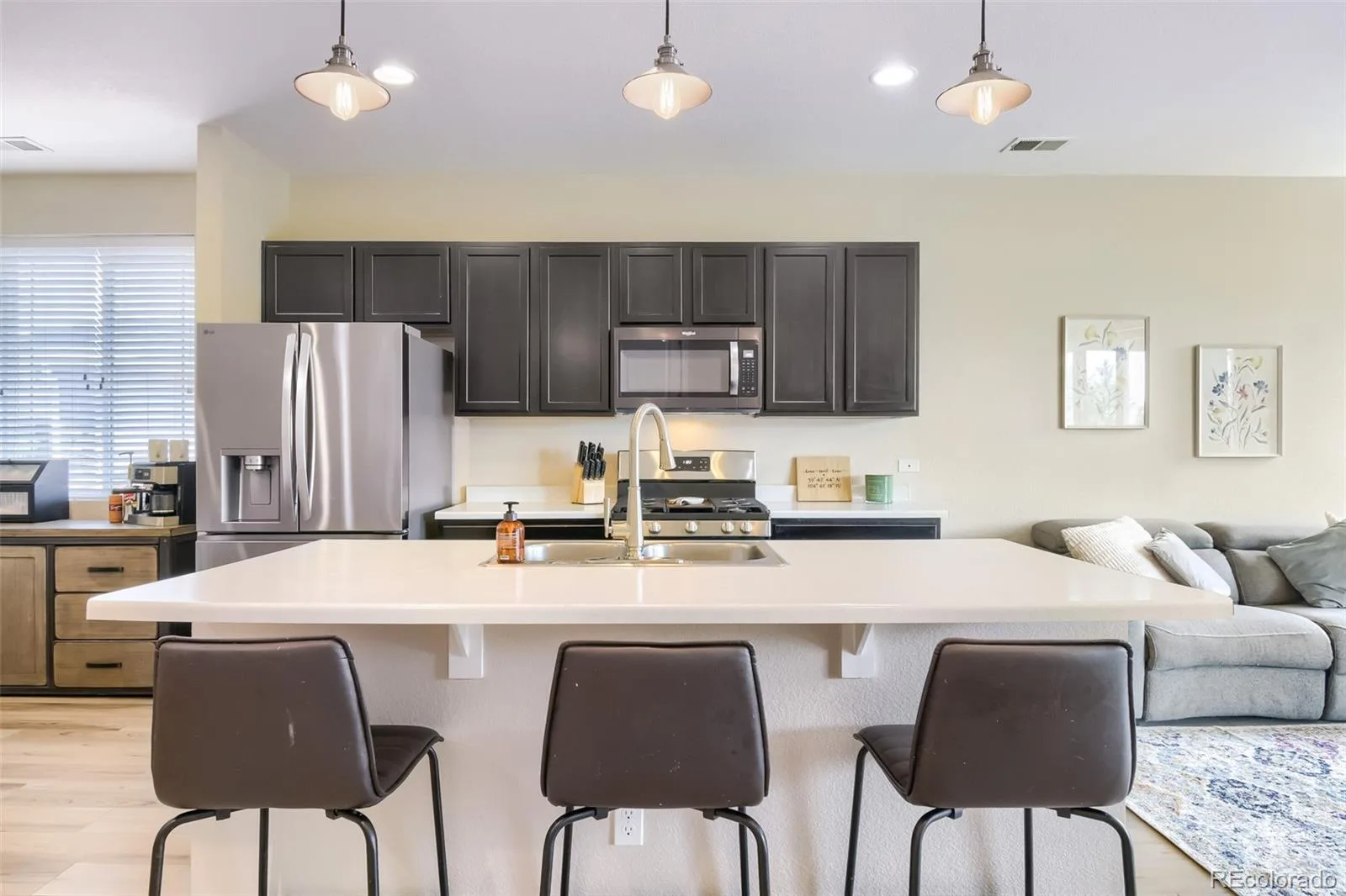 230 S Langdale Court Aurora CO 80018 | MLS #REC4368680 07242026182756 1600 9