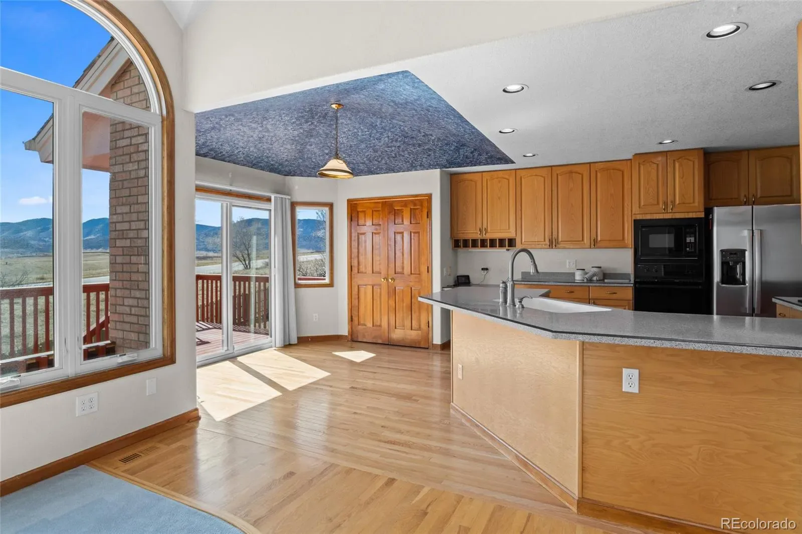 03182026221715 1600 10