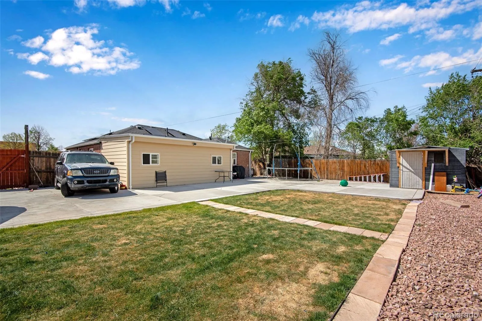 850 Peoria Street Aurora CO 80011 MLS #REC4369892 05022026061417 1600 38