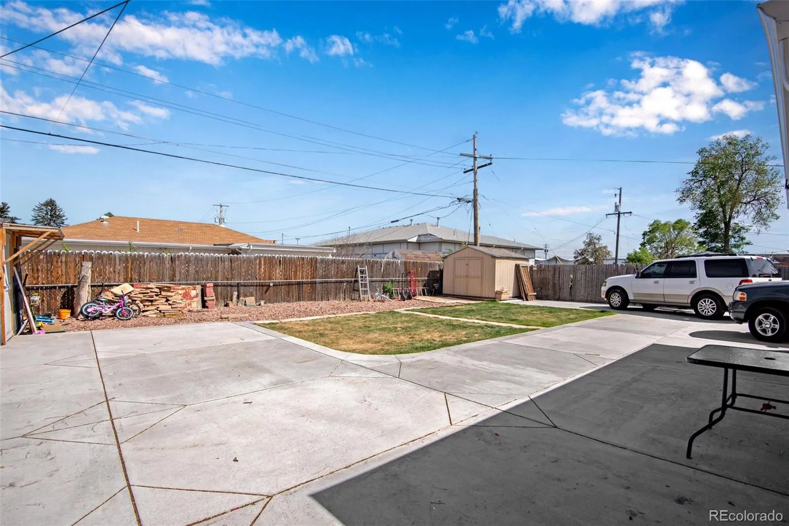 850 Peoria Street Aurora CO 80011 MLS #REC4369892 05022026061417 1600 40