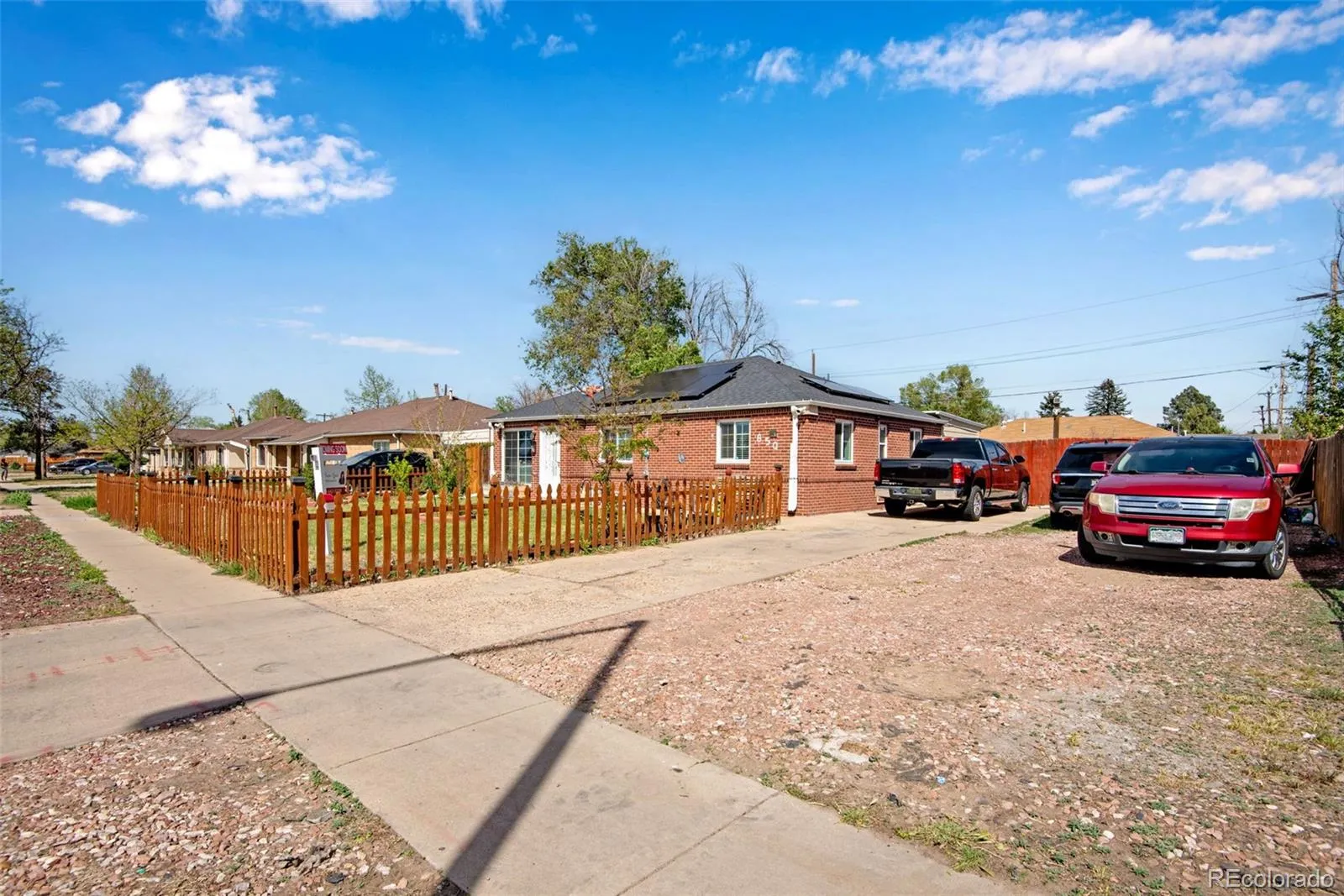 850 Peoria Street Aurora CO 80011 MLS #REC4369892 05022026061417 1600 5