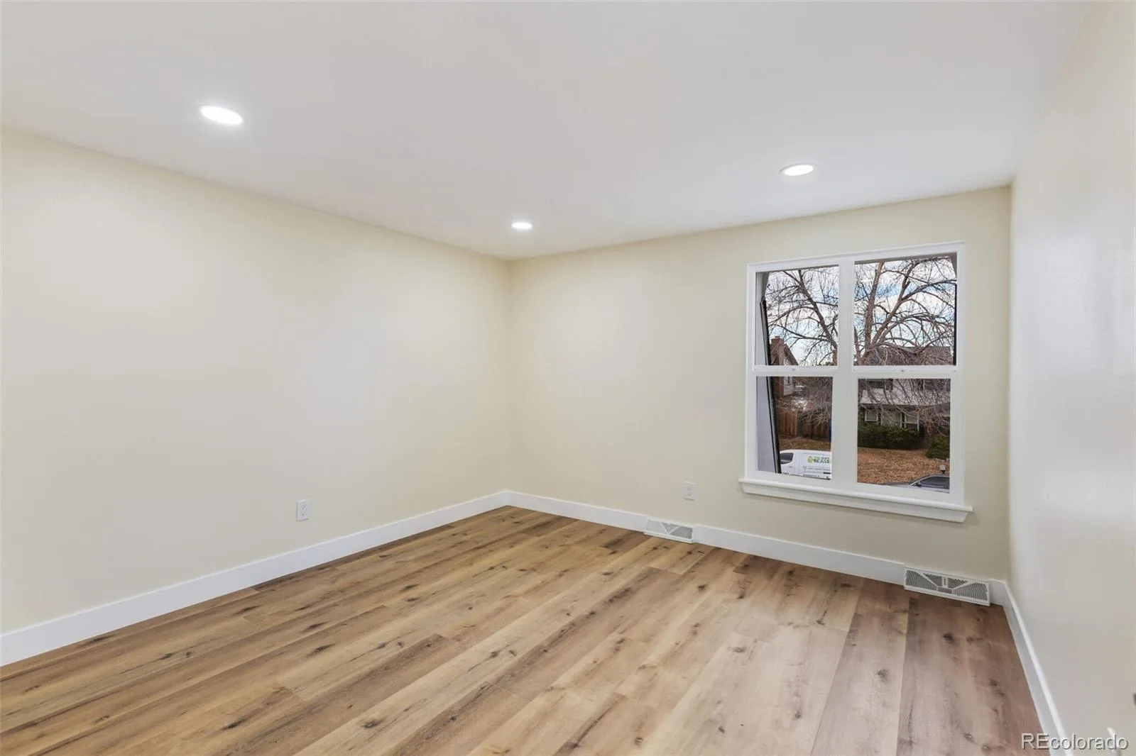 6708 W Portland Avenue Littleton CO 80128 | MLS #REC4370437 06122026073125 1600 31
