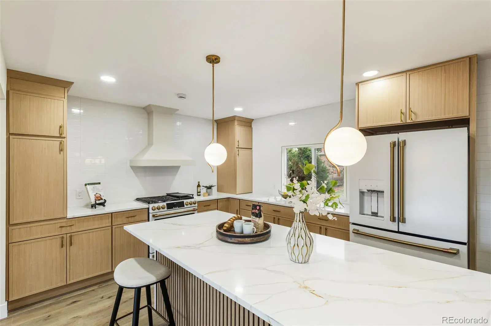 11132025000339 1600 10