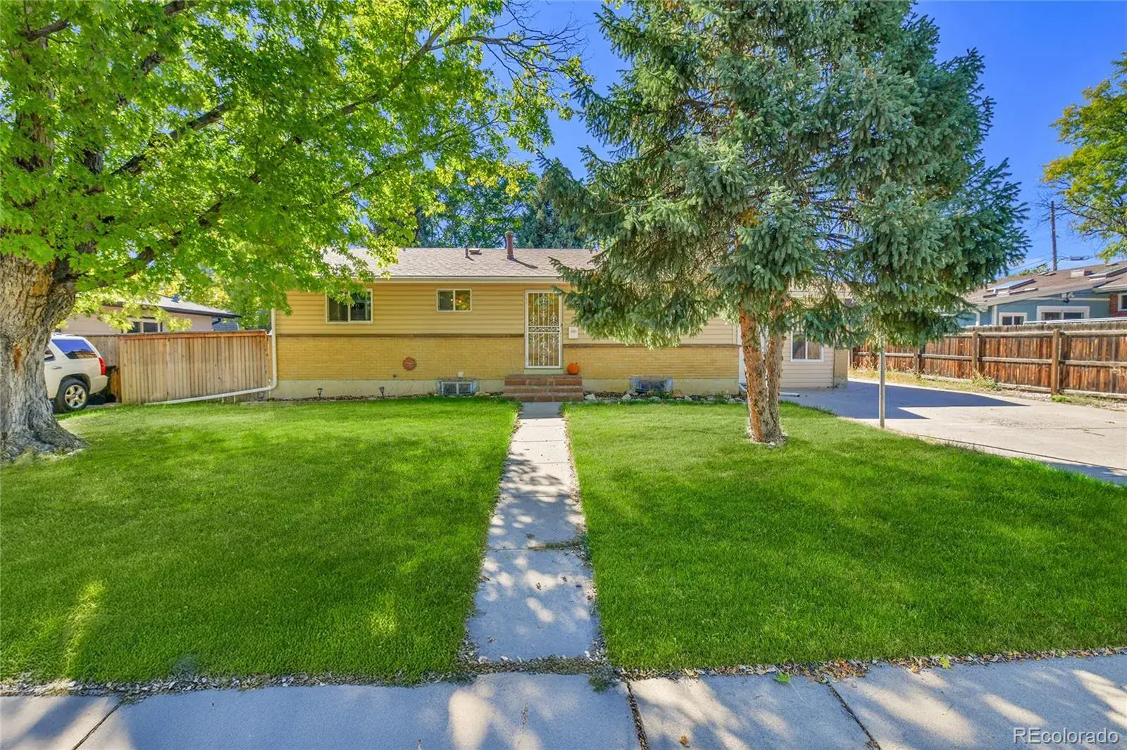 10172025011715 1600 1