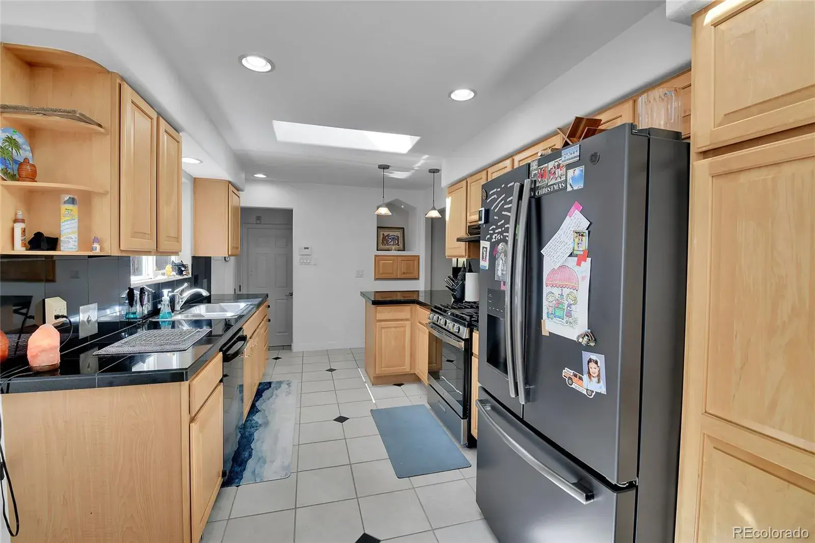 10172025011715 1600 16