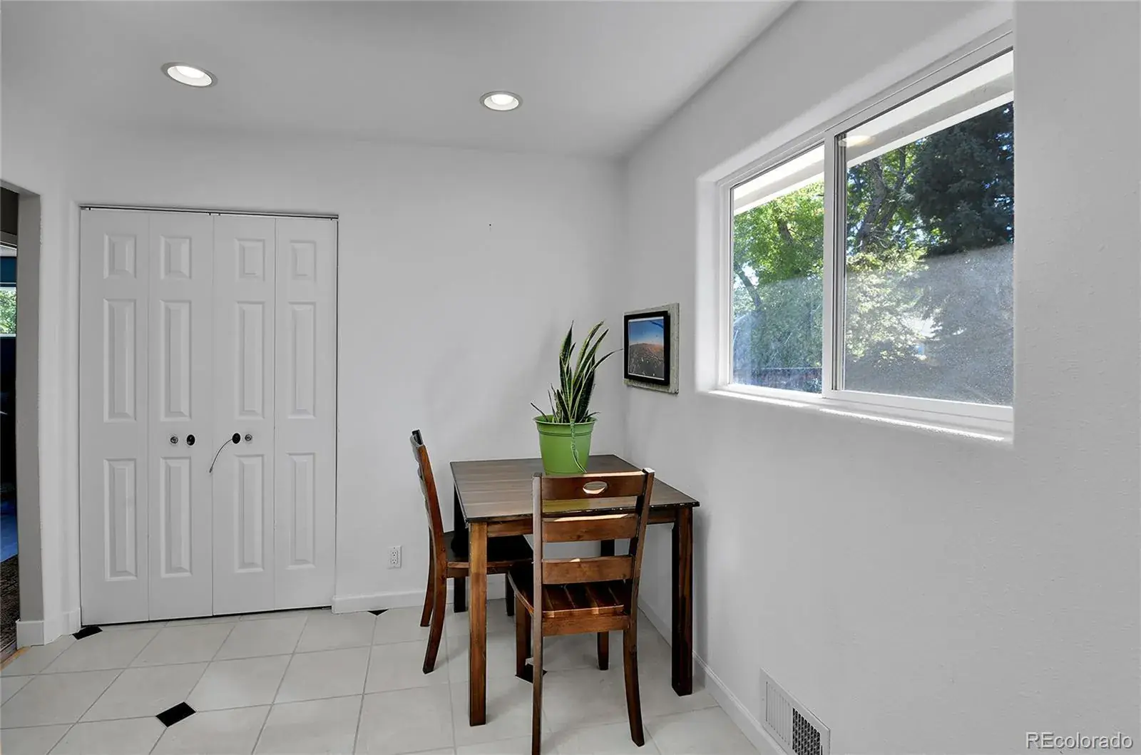 10172025011715 1600 17