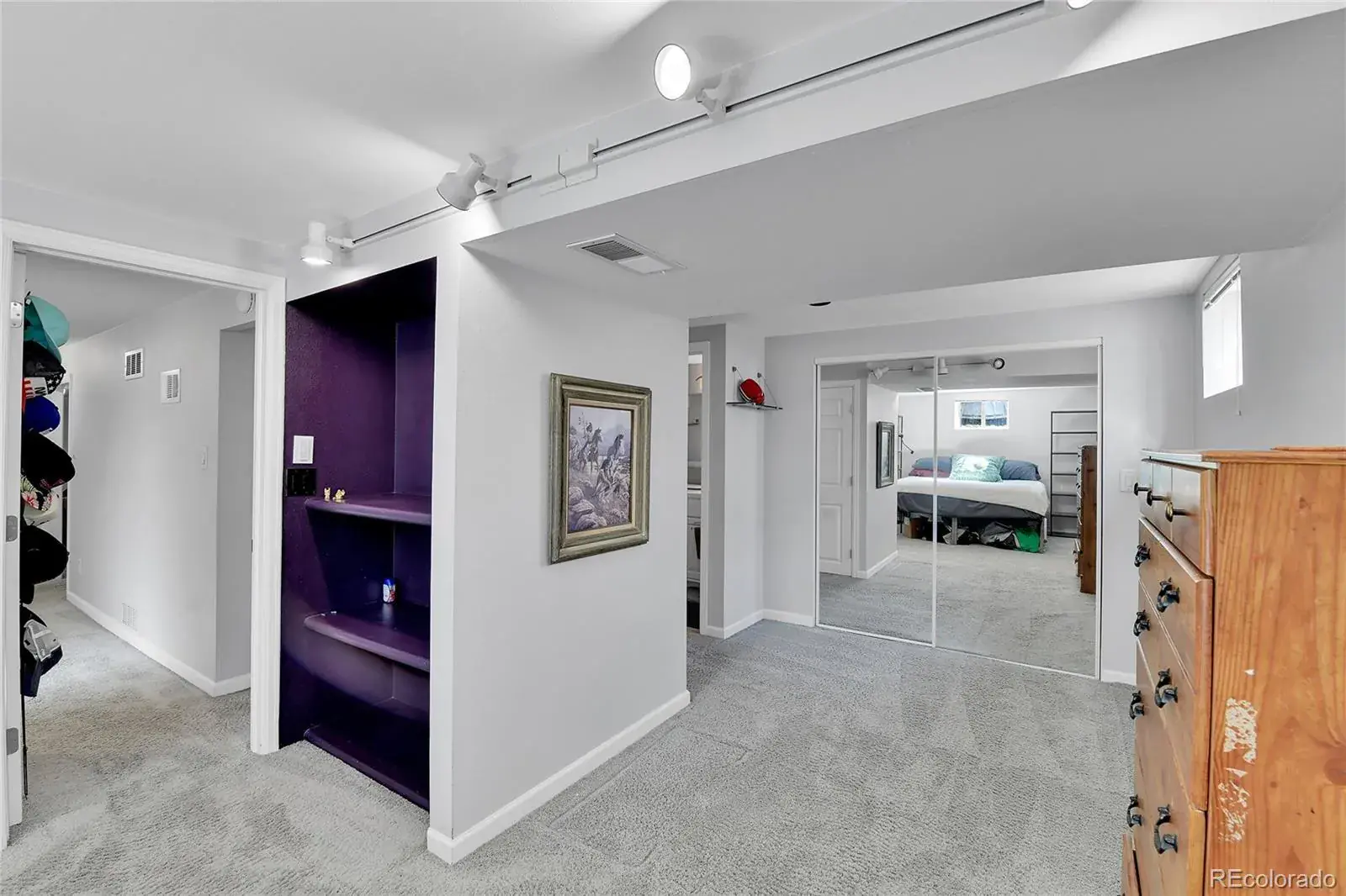 10172025011715 1600 22