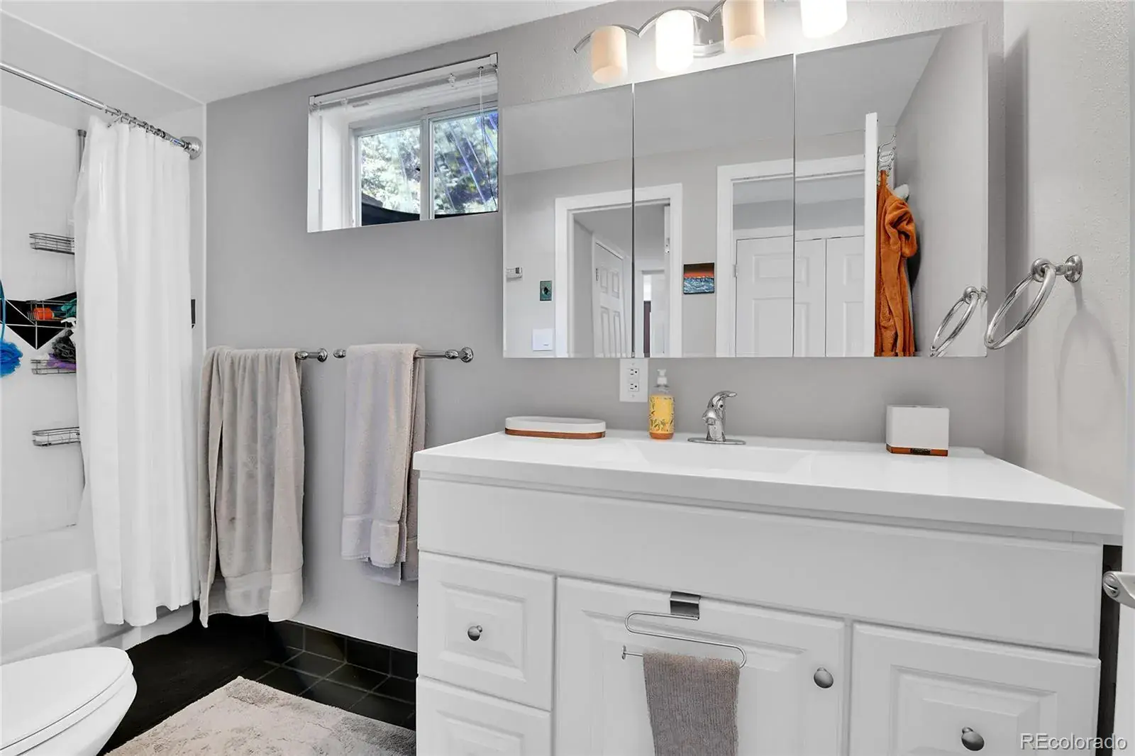 10172025011715 1600 25