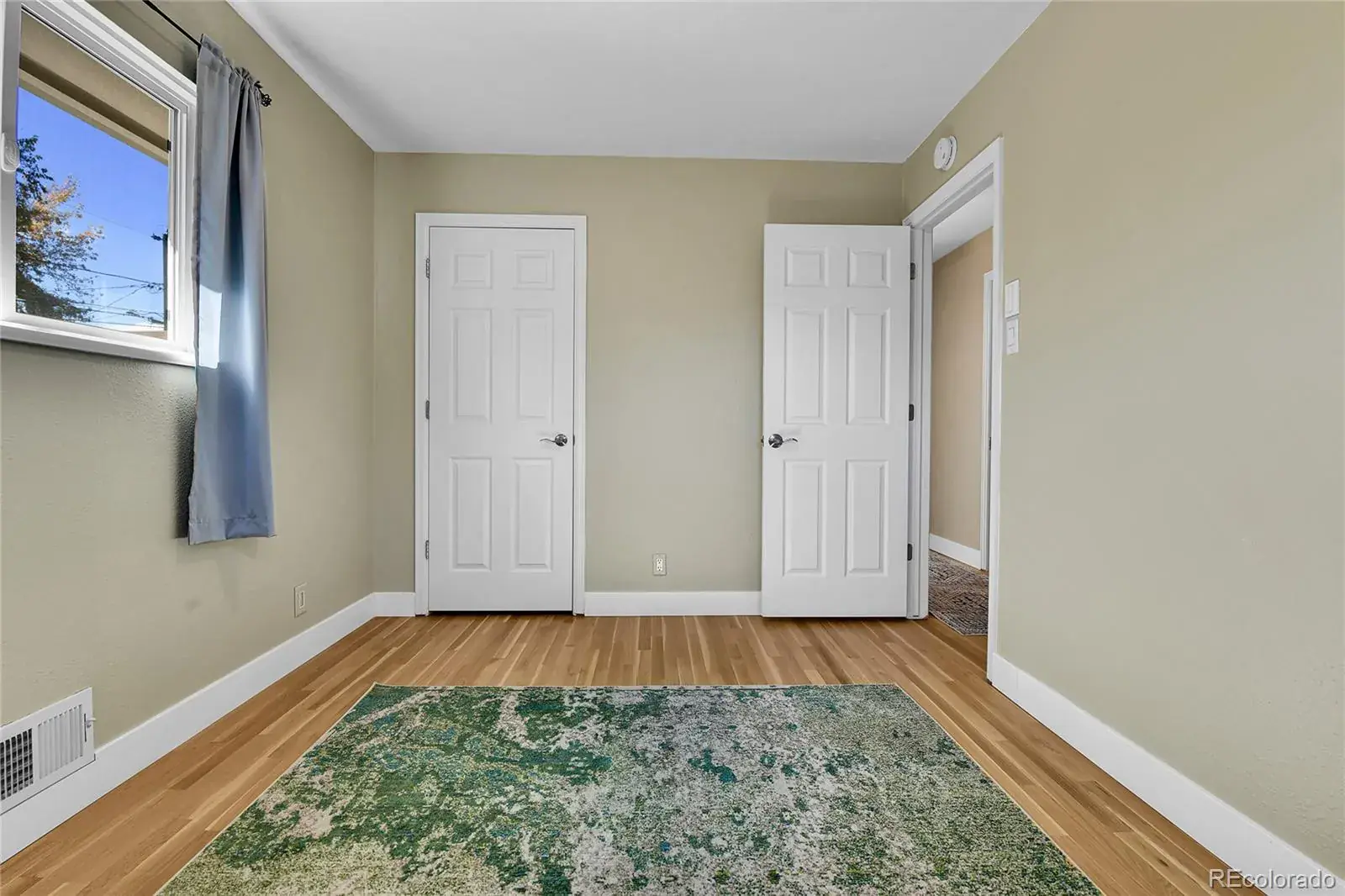 10172025011715 1600 33