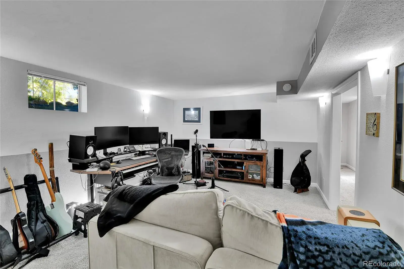 10172025011715 1600 39