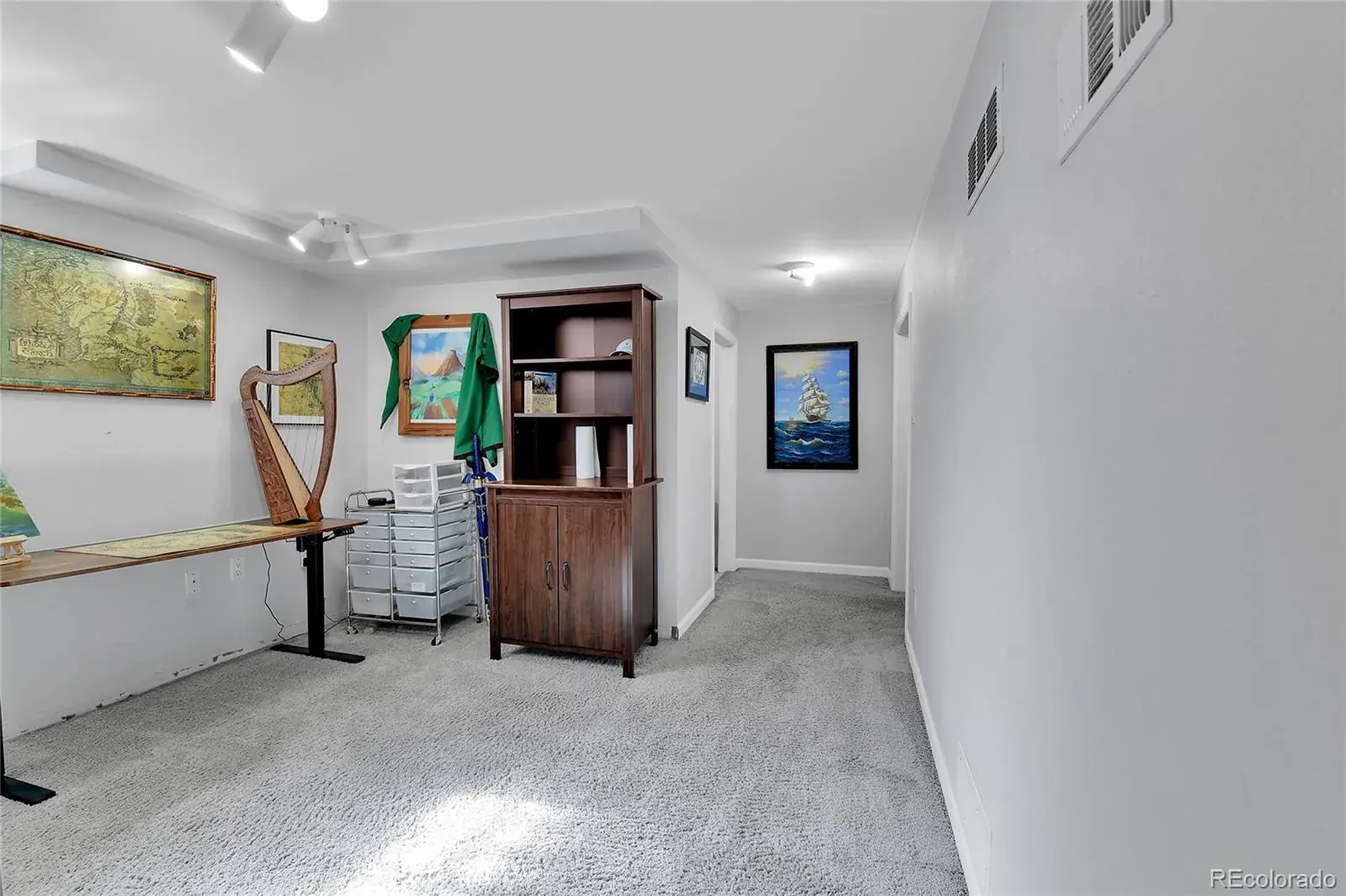 10172025011715 1600 44