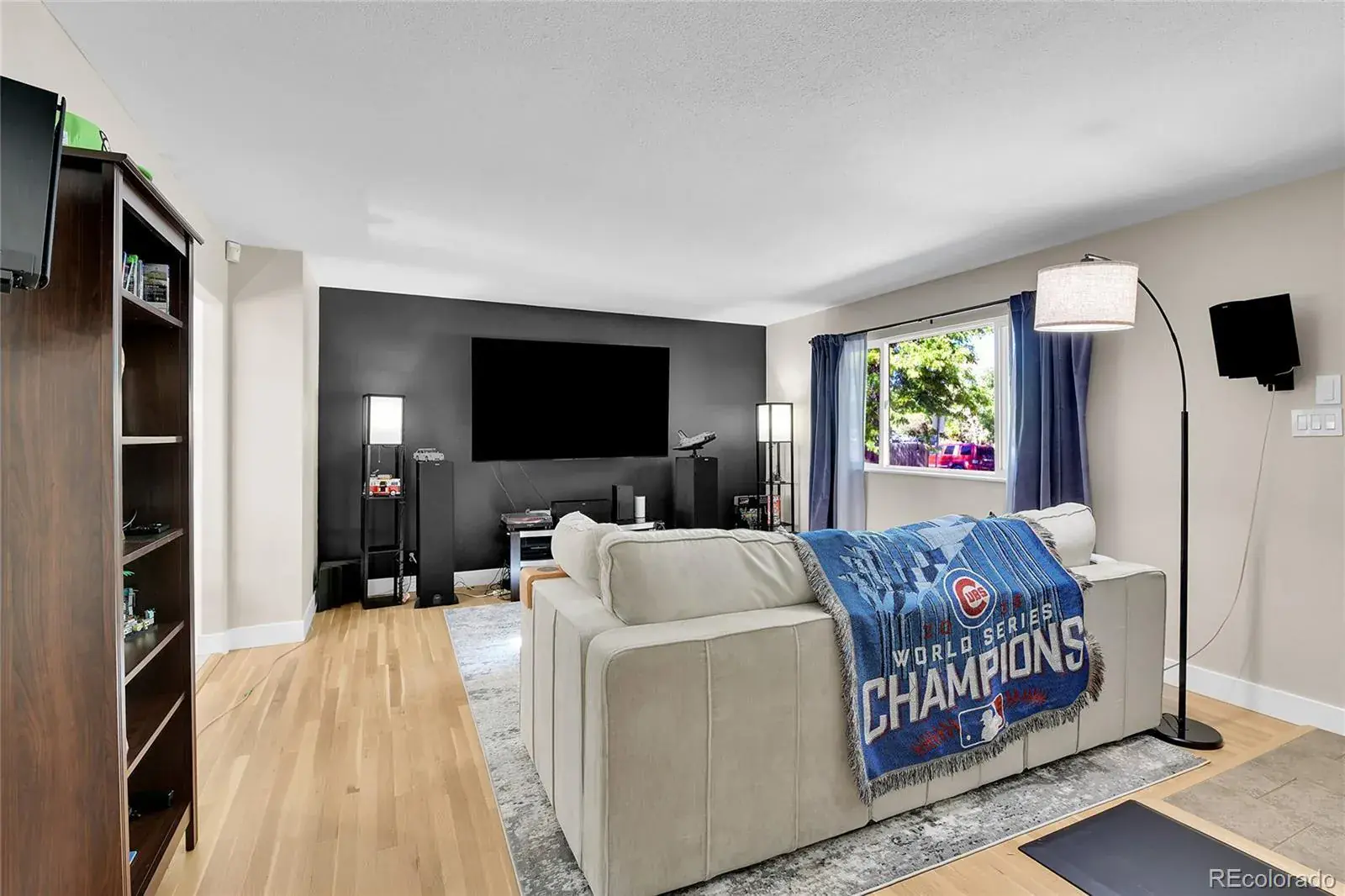 10172025011715 1600 6